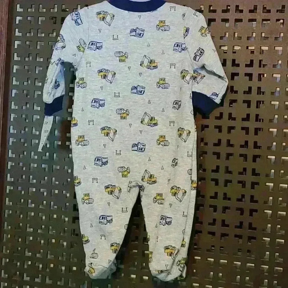 Boys Infant 0-3 Month Sleeper NWT - Picture 3 of 4